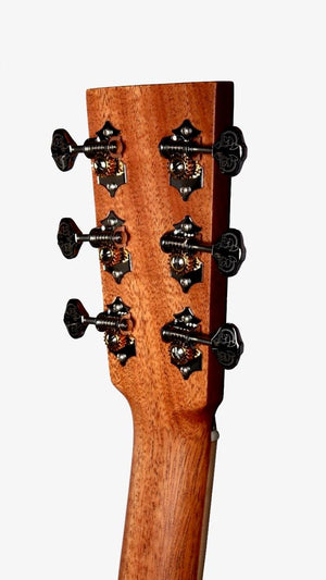 Larrivee T-40 Sitka Spruce / Mahogany #139377 - Larrivee Guitars - Heartbreaker Guitars