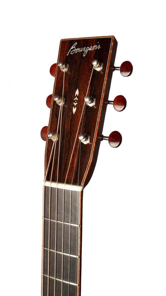 Bourgeois OMC DB Signature Aged Tone Bearclaw Italian Spruce / Myrtle #9626 - Bourgeois Guitars - Heartbreaker Guitars
