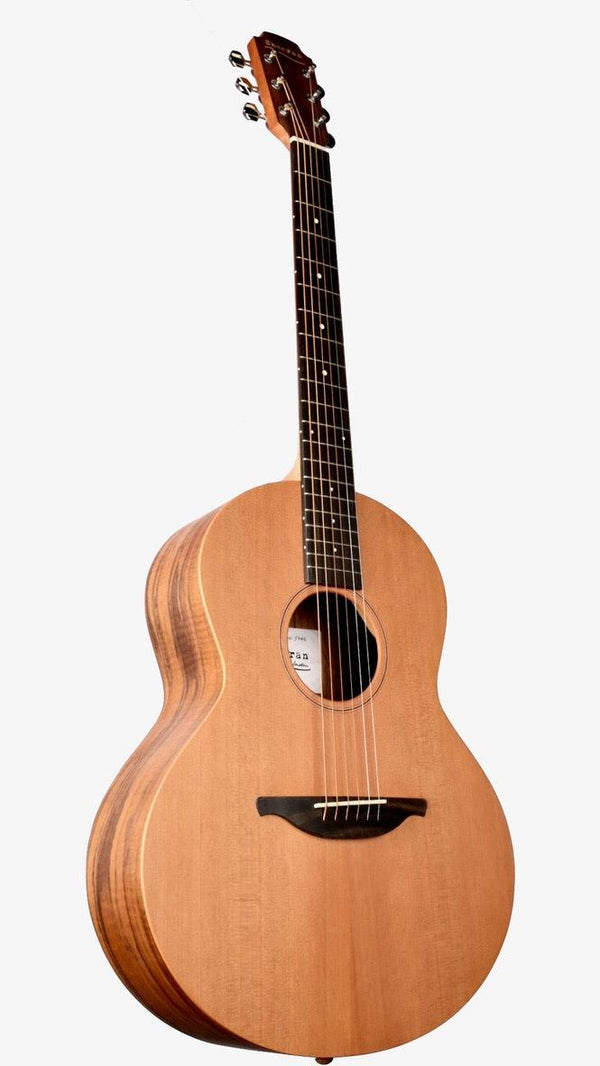 Lowden Sheeran S01 Cedar / Walnut #5746 - Heartbreaker Guitars