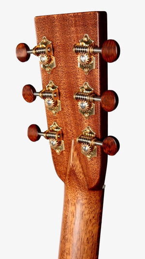 Bourgeois OMC DB Signature Dark Burst Aged Tone Figured Bearclaw Spruce / Hawaiian Koa #9392 - Bourgeois Guitars - Heartbreaker Guitars