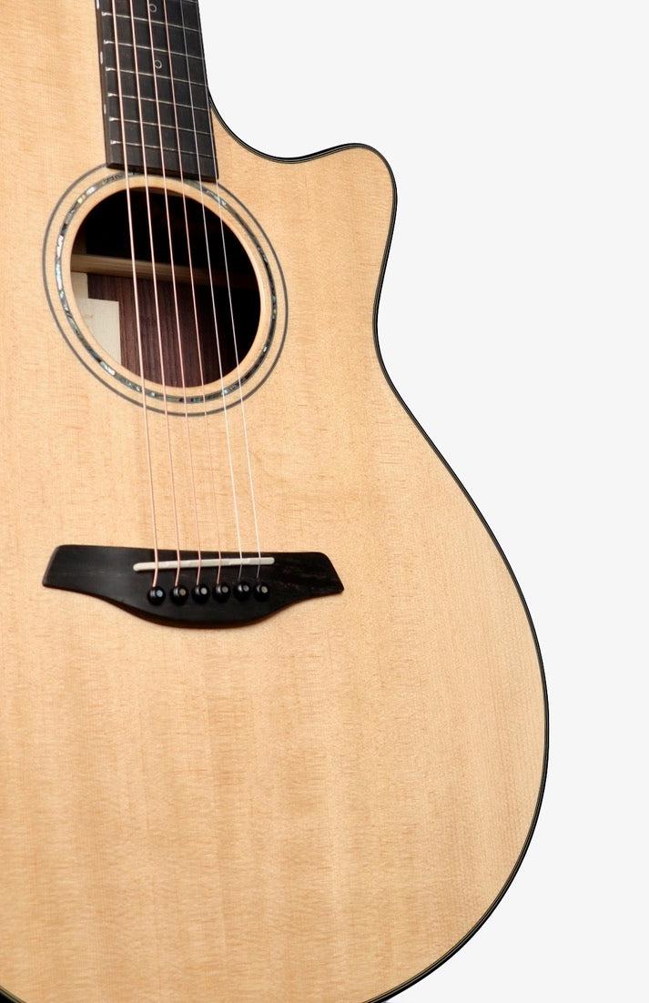 Furch Yellow Deluxe Gc-SR Sitka Spruce / Indian Rosewood #108648 - Furch Guitars - Heartbreaker Guitars