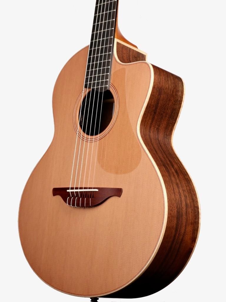 Lowden S23J Nylon Jazz Model Red Cedar / Walnut #27472 - Lowden Guitars - Heartbreaker Guitars