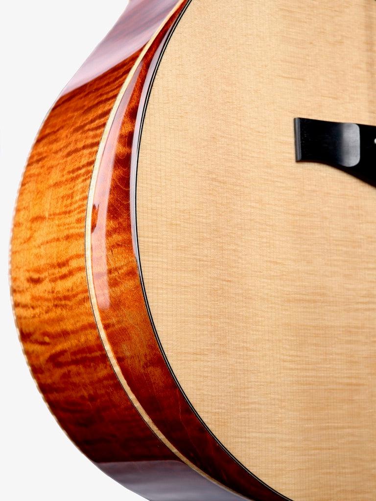 Eastman AC622CE European Spruce / Flamed Maple #2209537 - Eastman Guitars - Heartbreaker Guitars