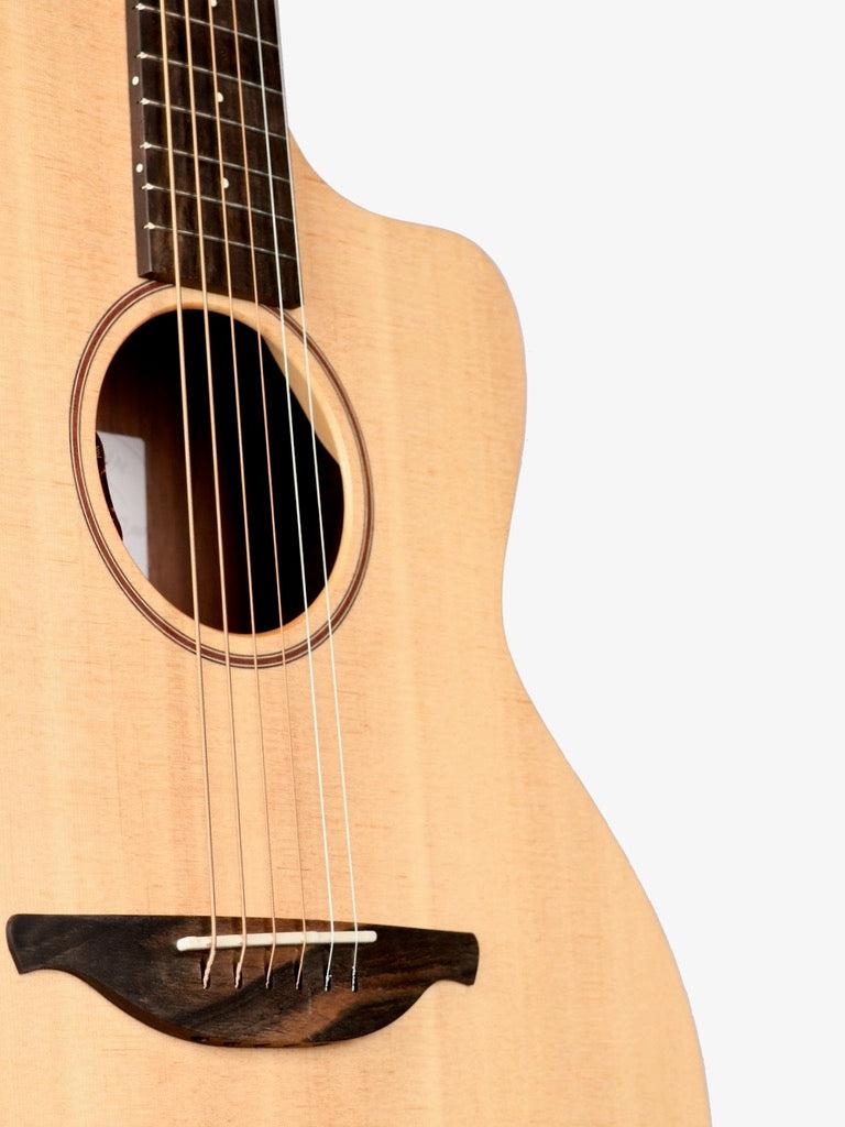 Lowden Sheeran S04 Sitka Spruce / Walnut #4482 - Sheeran by Lowden - Heartbreaker Guitars