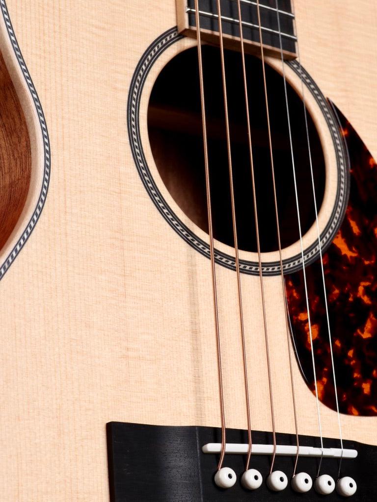 Larrivee T-40 Sitka Spruce / Mahogany #139377 - Larrivee Guitars - Heartbreaker Guitars