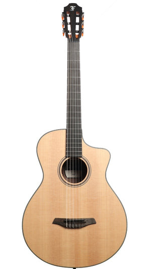 Furch GNc 2-SWa Sitka Spruce / Walnut with LR Baggs EAS #137402