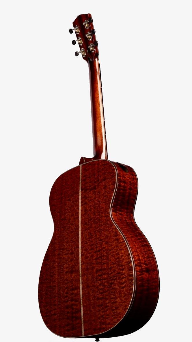Eastman L-OM-QS European Spruce / Quilted Sapele #2336760 - Eastman Guitars - Heartbreaker Guitars