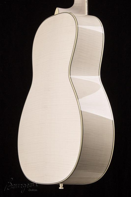 Bourgeois Whyte Rabbit L-DB0 Transparent White Limited - Bourgeois Guitars - Heartbreaker Guitars