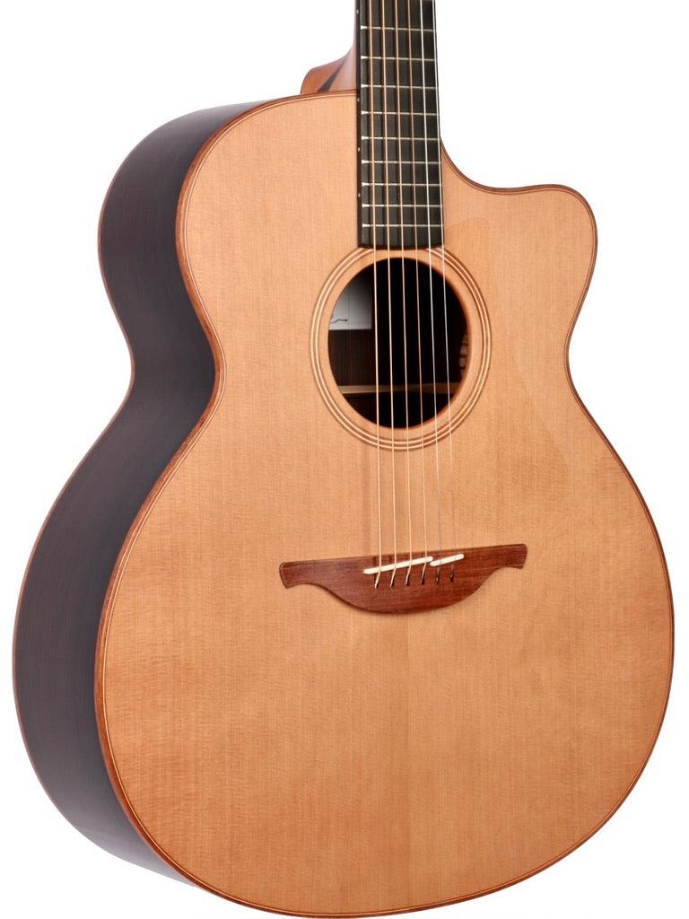 2022 Brand New Lowden O25c Factory Second (Minor Damage in Shipping) #25158 - Lowden Guitars - Heartbreaker Guitars