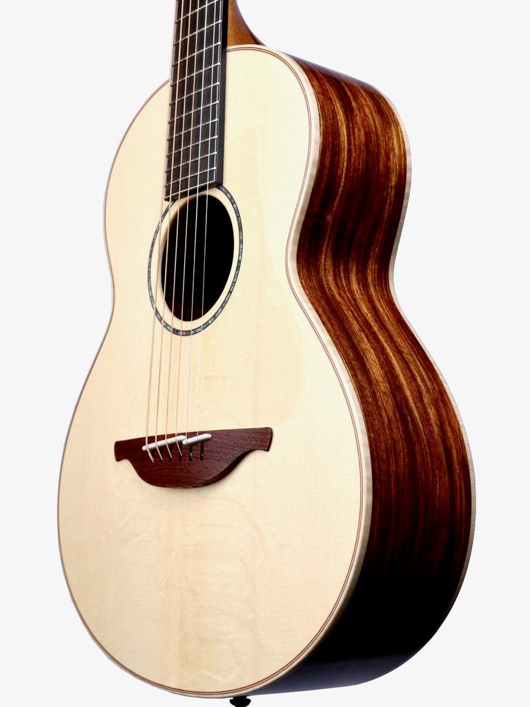 Wee Lowden 35 Alpine Spruce / Chechen #26544 - Lowden Guitars - Heartbreaker Guitars