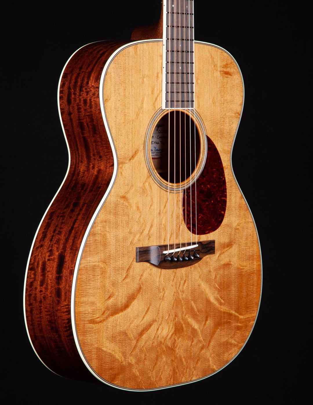 Bourgeois OM Custom Aged Tone Bear Claw over Figured Mahogany - Bourgeois Guitars - Heartbreaker Guitars
