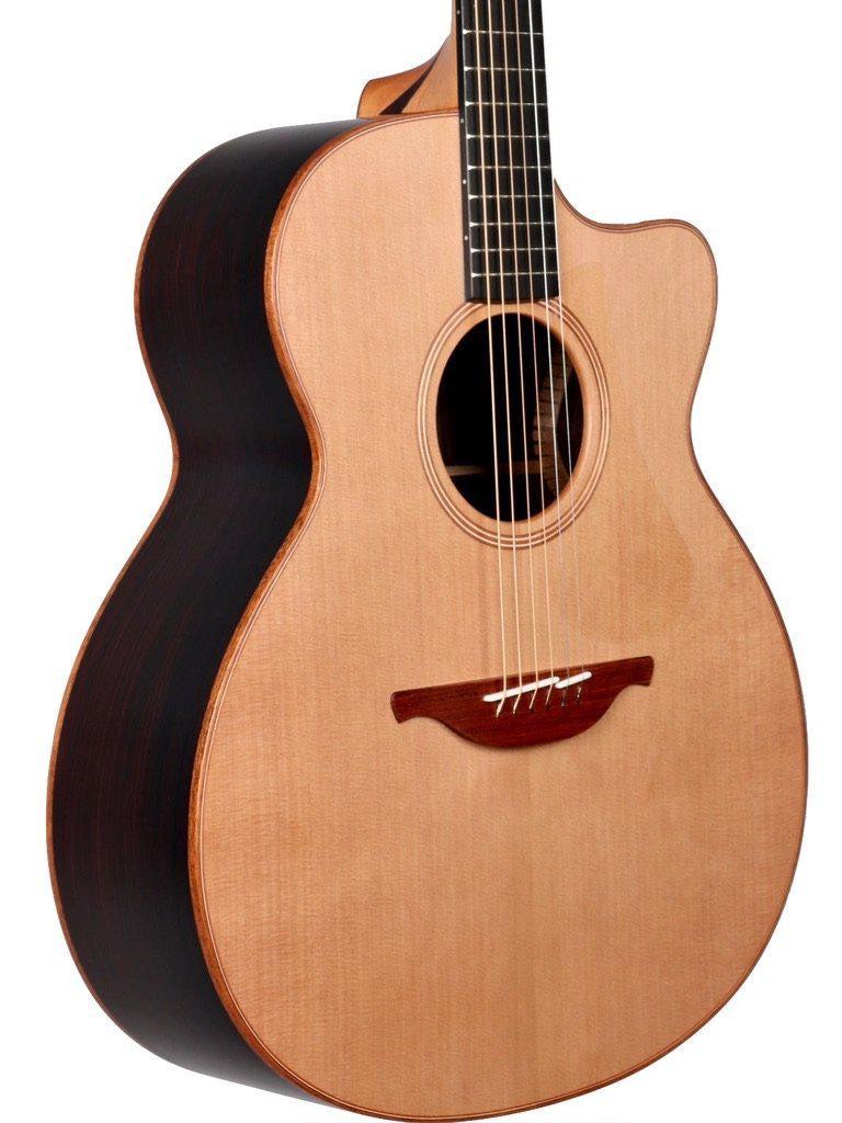 2022 Brand New Lowden O25c Factory Second (Minor Damage in Shipping) #25158 - Lowden Guitars - Heartbreaker Guitars