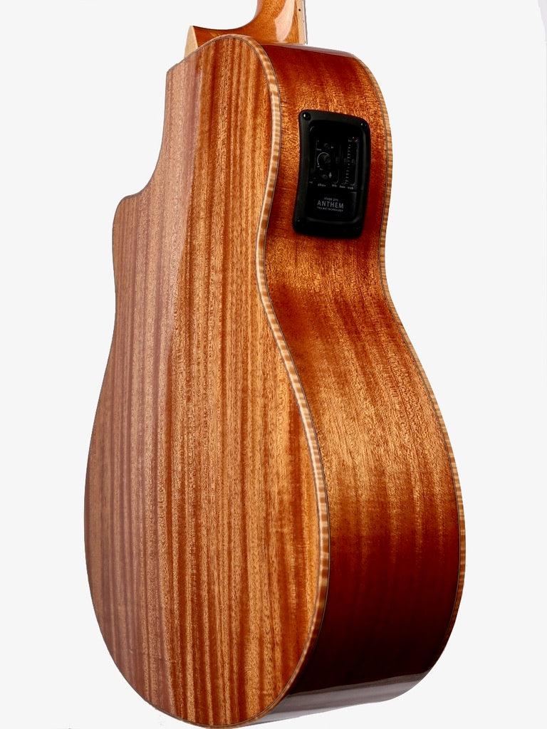 Larrivee LV-05 Sitka Spruce / Mahogany with Stage Pro Anthem #137558 - Larrivee Guitars - Heartbreaker Guitars