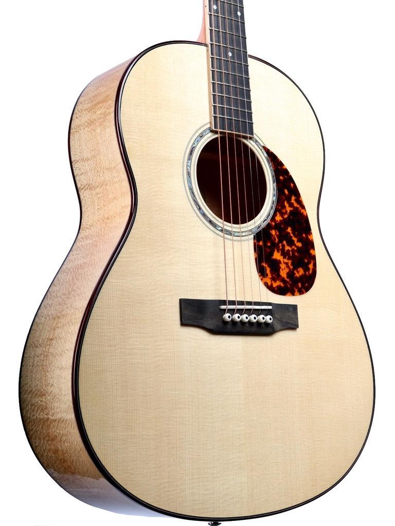 Larrivee L-09 Custom Moonspruce / Silver Oak #137302