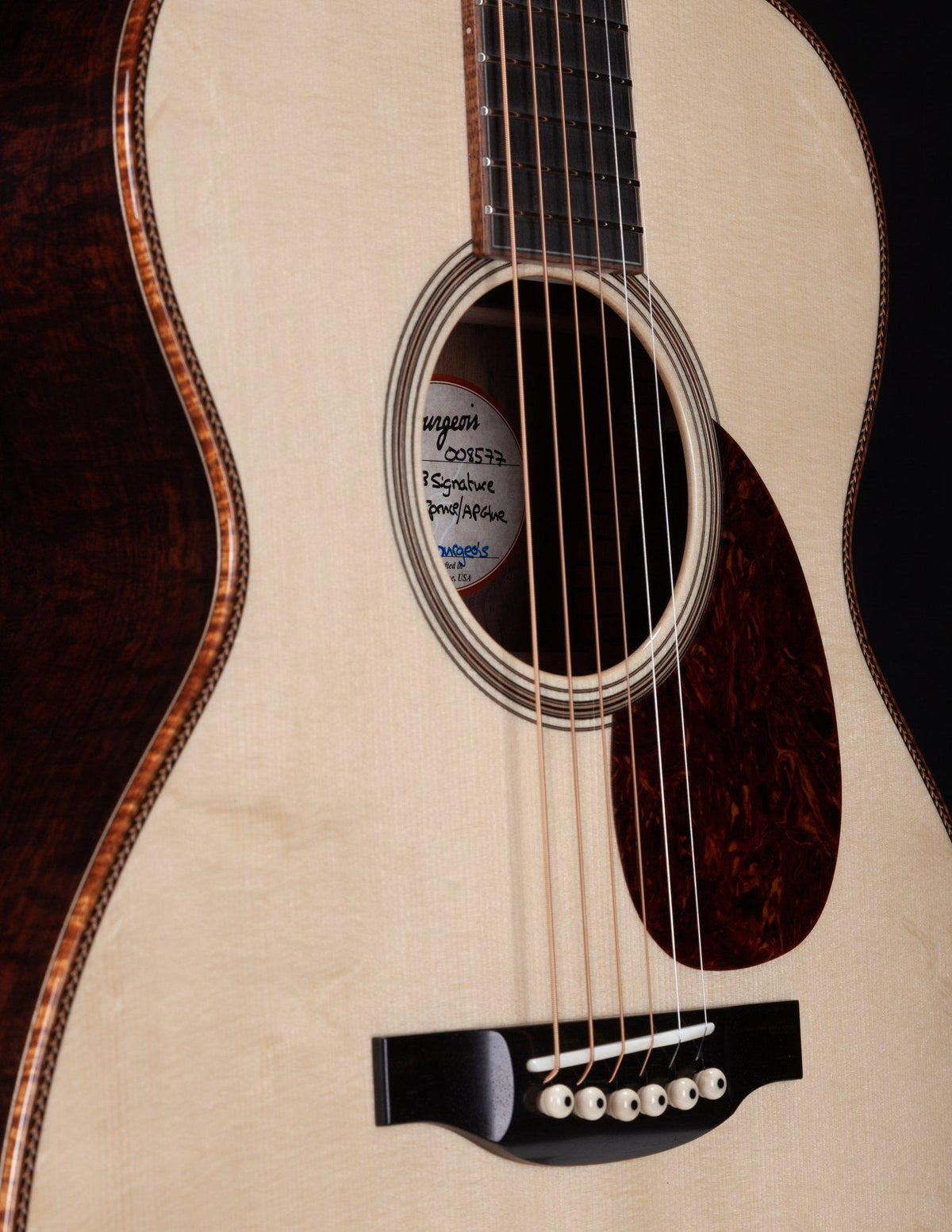 Bourgeois OM DB Signature Master Grade Indian Rosewood - Bourgeois Guitars - Heartbreaker Guitars