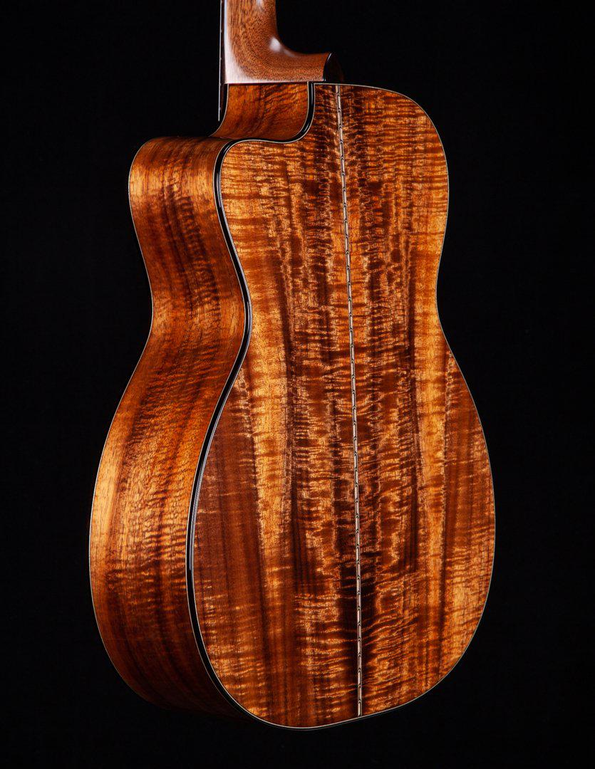 Bourgeois 00 12 Fret Cutaway Coupe Custom Koa DB Signature - Bourgeois Guitars - Heartbreaker Guitars