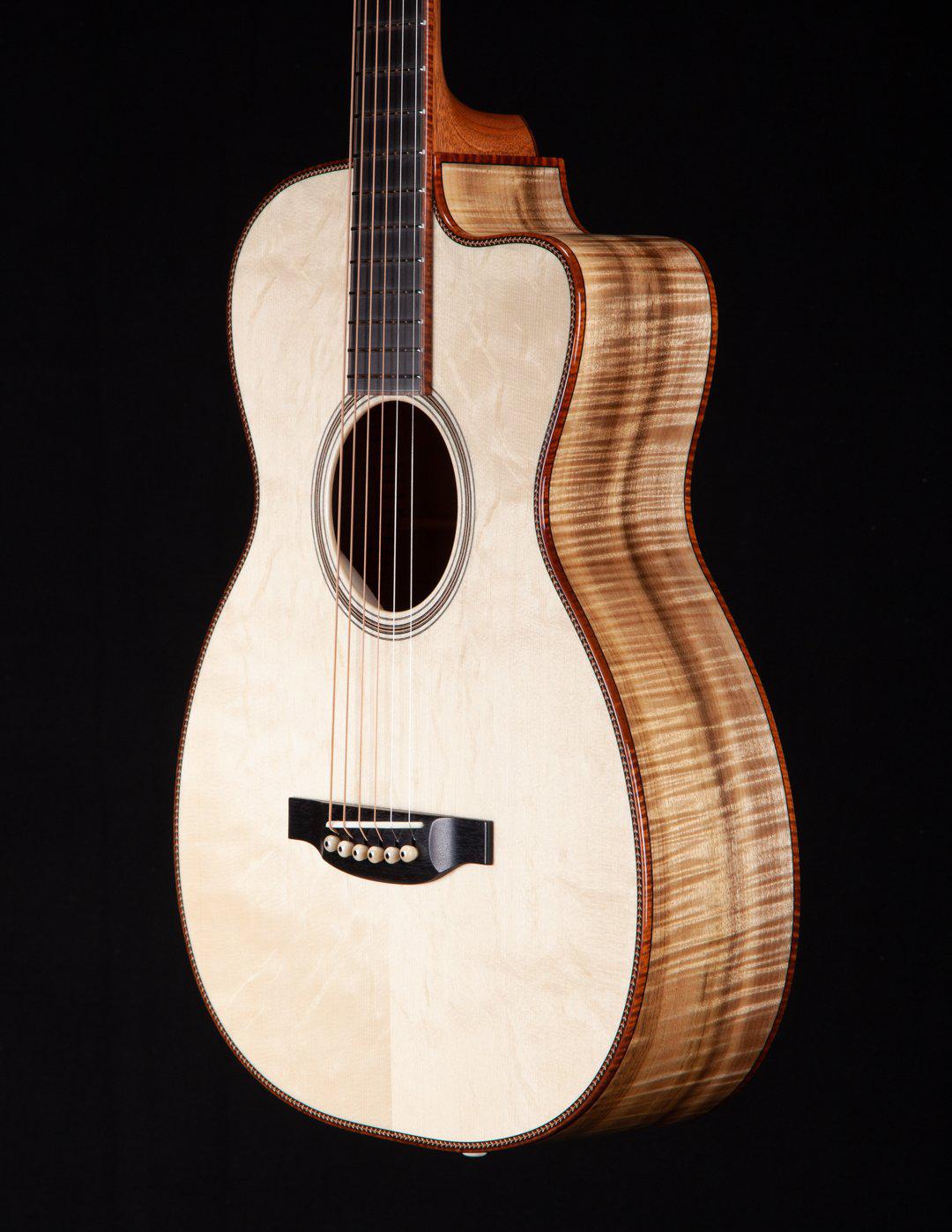 Bourgeois 00 12 Fret Cutaway Fingerstyle Deluxe Legacy Series #8928 - Bourgeois Guitars - Heartbreaker Guitars