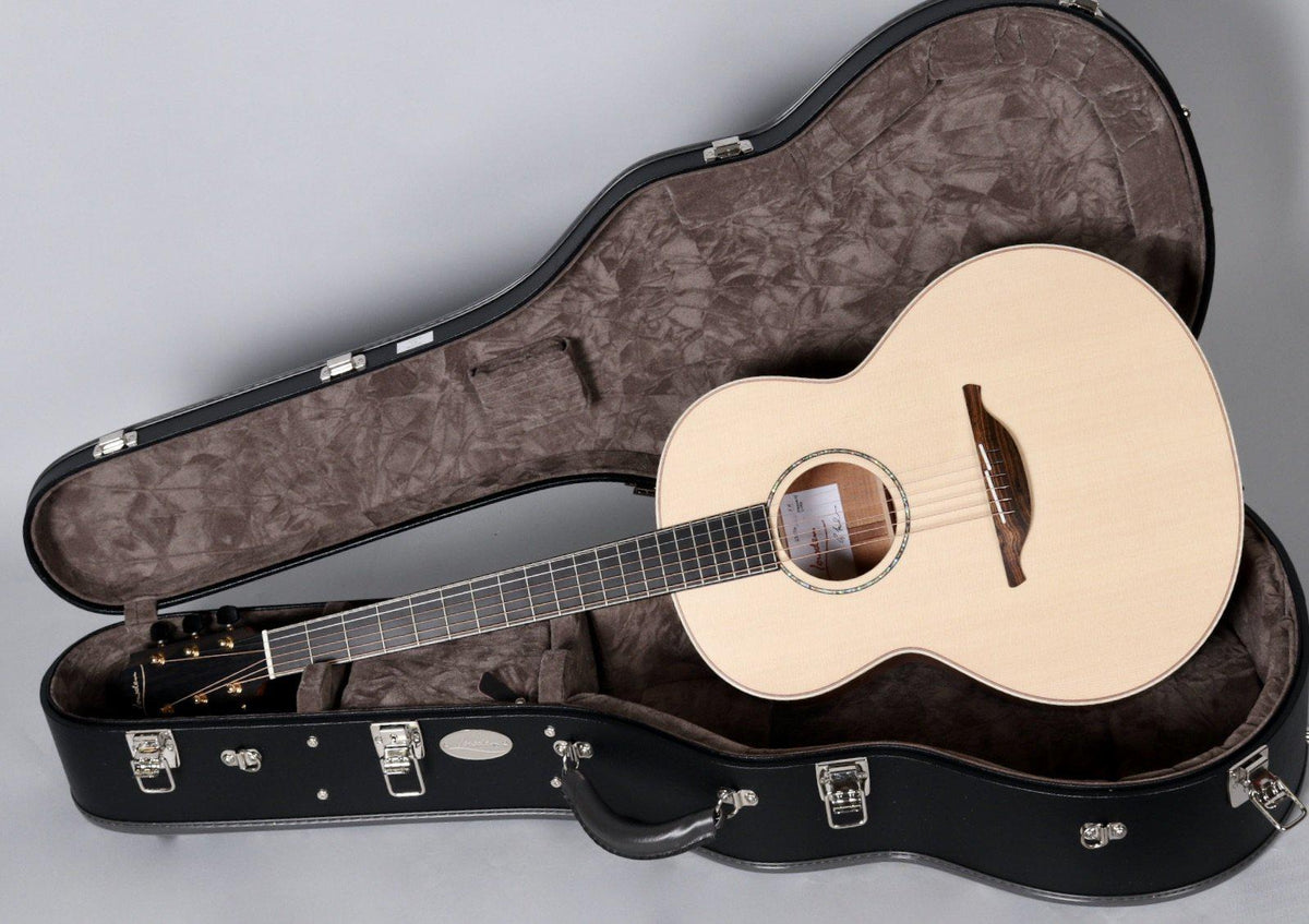 Lowden FM Alpine Spruce over Mahogany - Lowden Guitars - Heartbreaker Guitars