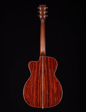 Bourgeois OMC DB Signature Aged Tone Figured Bearclaw Spruce / Cocobolo #9393 - Bourgeois Guitars - Heartbreaker Guitars