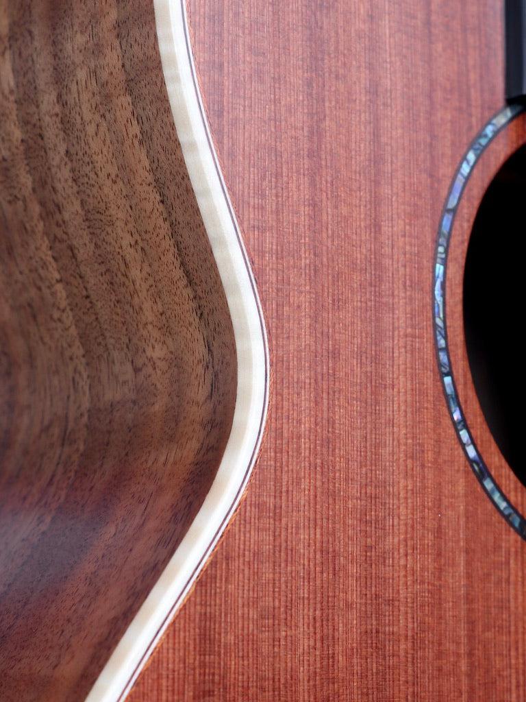 Wee Lowden 35 Sinker Redwood / Walnut #26479 - Lowden Guitars - Heartbreaker Guitars