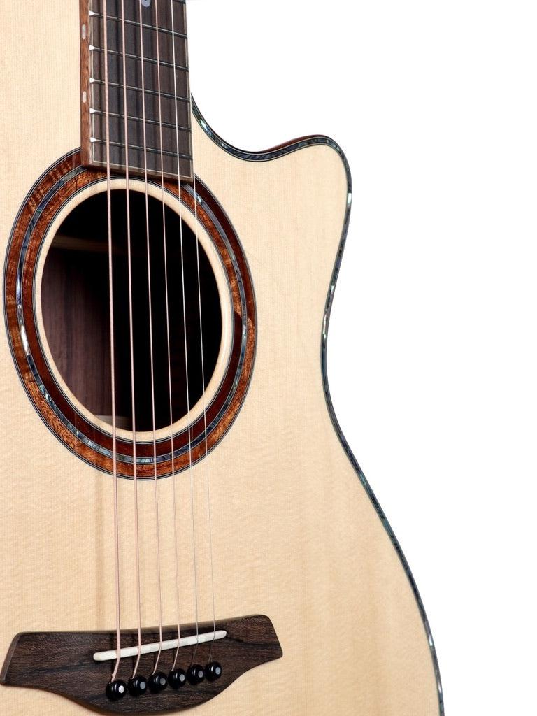 Furch Red Master's Choice Gc-SR with Stage Pro Anthem Sitka Spruce / Indian Rosewood #106030 - Furch Guitars - Heartbreaker Guitars