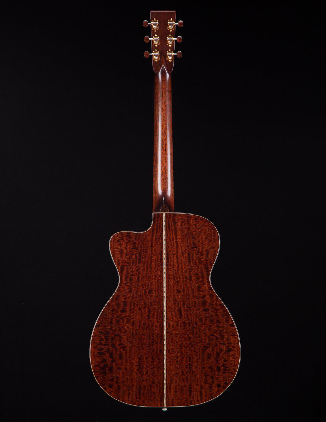 Bourgeois OMC Large Sound Hole Arm Bevel with Master Grade Mahogany Aged Tone #8845 - Bourgeois Guitars - Heartbreaker Guitars