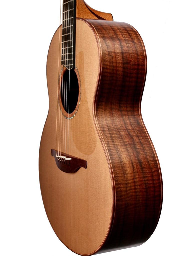 Lowden S50 with Soundbox Bevel Red Cedar / Walnut #26018 - Lowden Guitars - Heartbreaker Guitars