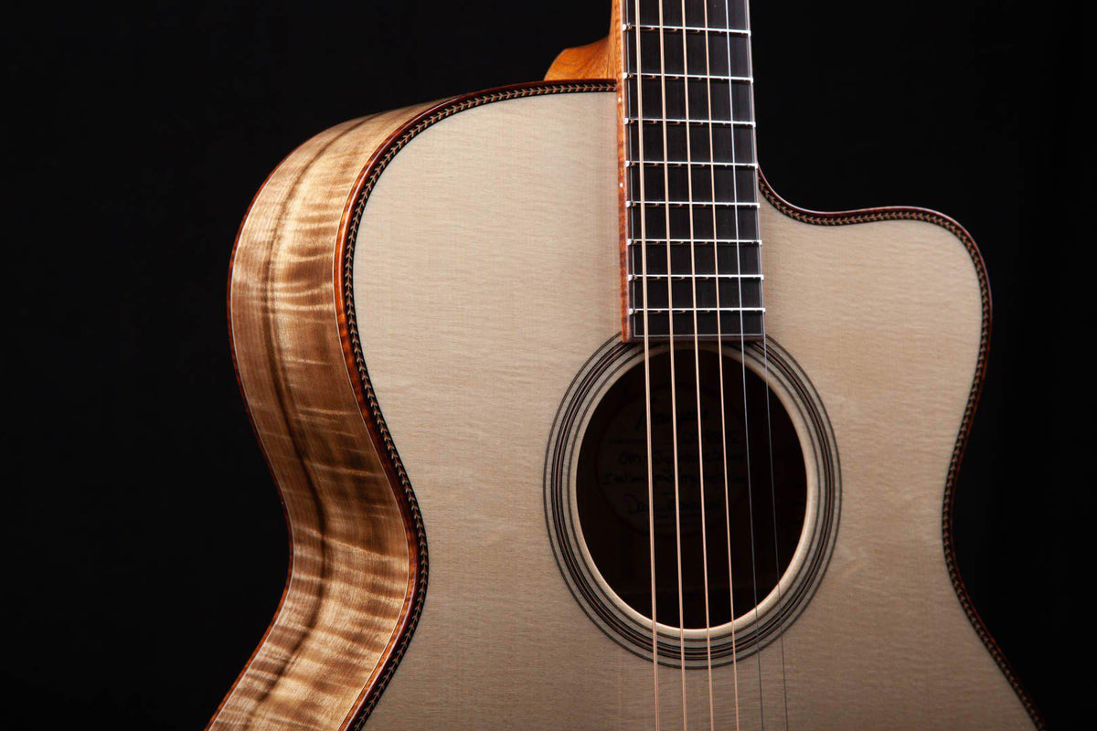 Bourgeois OMC Custom Bear Claw Spruce over Figured Myrtle - Bourgeois Guitars - Heartbreaker Guitars