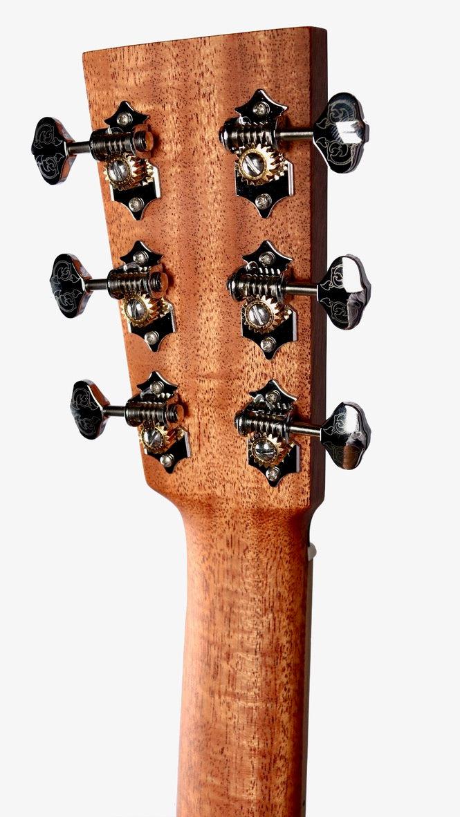 Larrivee SD-40 Sitka Spruce / Mahogany #138945 - Larrivee Guitars - Heartbreaker Guitars