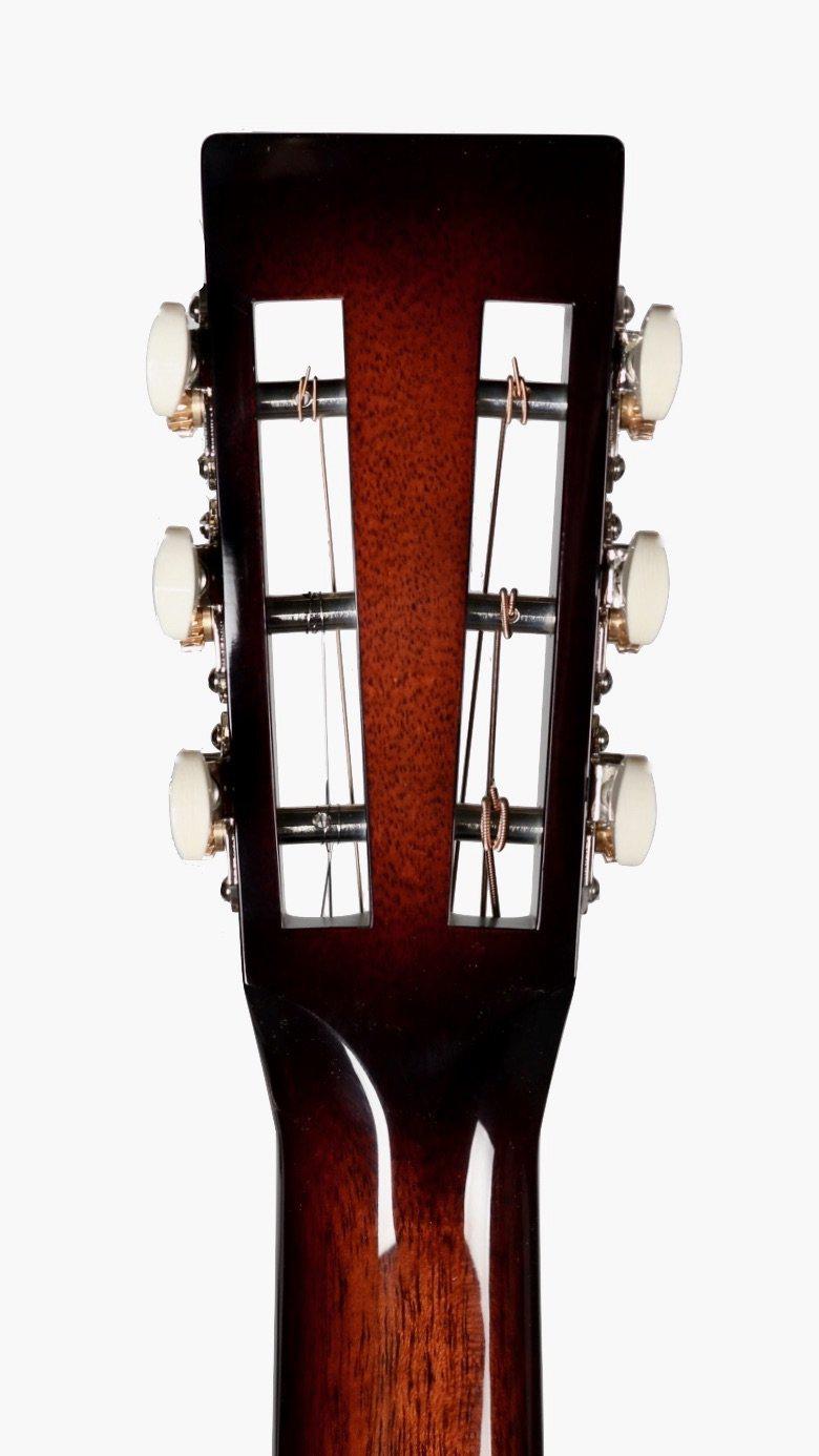 Santa Cruz 00 Custom Mahogany with Sunburst Finish #1113 - Santa Cruz Guitar Company - Heartbreaker Guitars