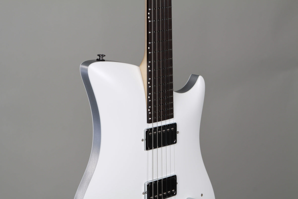 Relish Snow Jane with Piezo - Relish Guitars - Heartbreaker Guitars