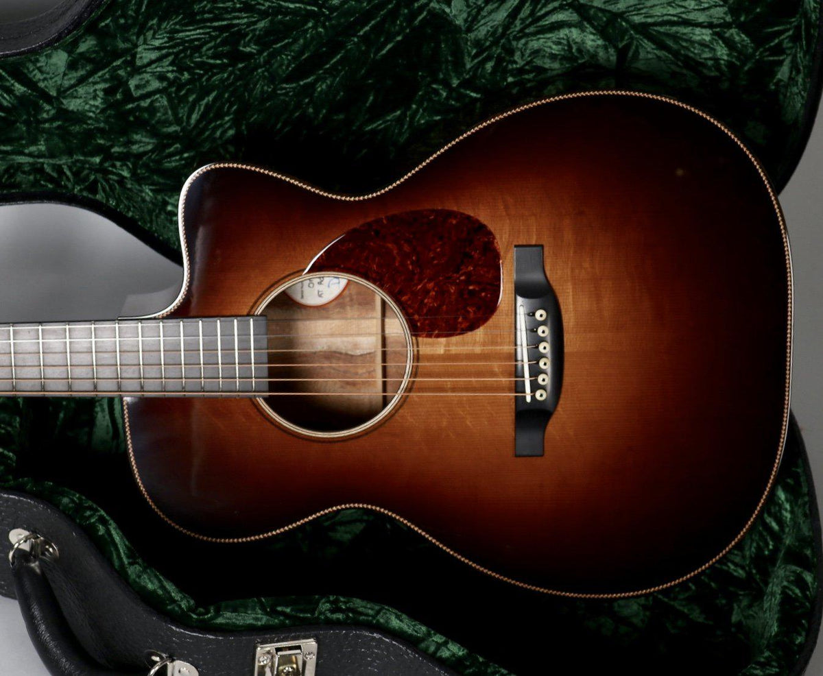 Bourgeois  Large Sound Hole OMC DB Signature Aged Tone Adi Burst over Master Koa - Bourgeois Guitars - Heartbreaker Guitars