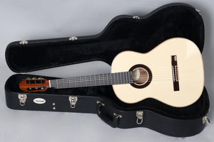 Lyon & Healy "Val di Fiemme"  Spruce / Pau Ferro #190847 - lyon and Healy - Heartbreaker Guitars