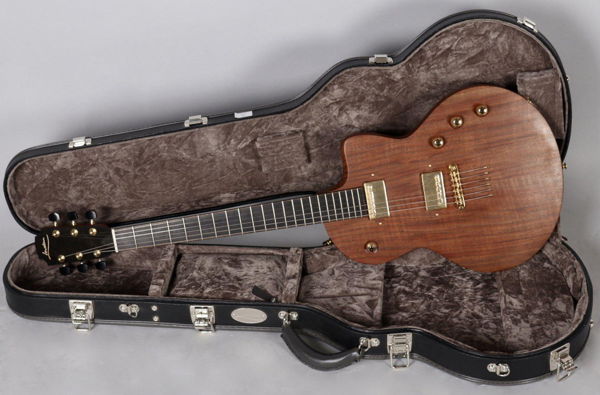 Lowden GL 10 Walnut 2020 #E0080 - Lowden Guitars - Heartbreaker Guitars