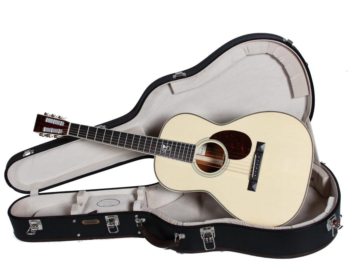 Santa Cruz 00 Eric Skye Signature Model - Santa Cruz Guitar Company - Heartbreaker Guitars