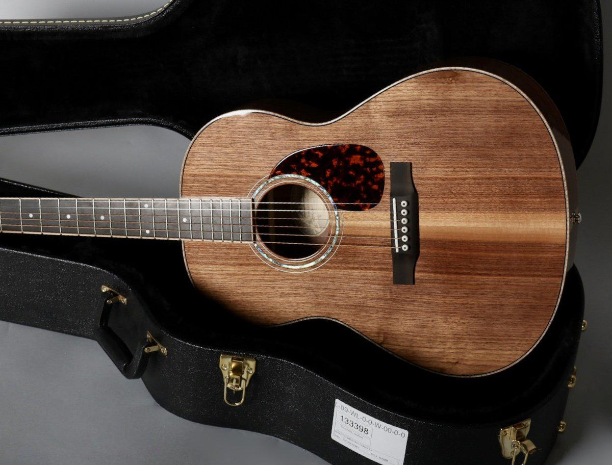 Larrivee L09 American Walnut Custom Guitar - Larrivee Guitars - Heartbreaker Guitars