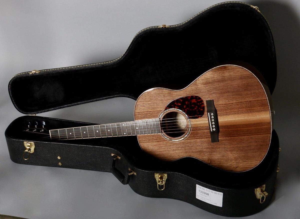 Larrivee L09 American Walnut Custom Guitar - Larrivee Guitars - Heartbreaker Guitars