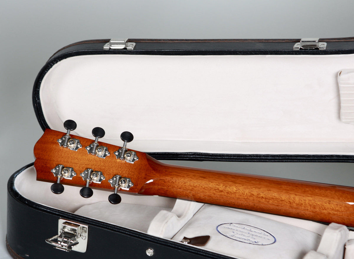 Santa Cruz Guitar Co 1929 00 Custom Peach Burst - Santa Cruz Guitar Company - Heartbreaker Guitars