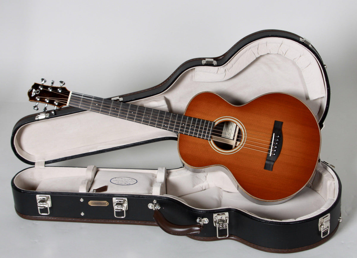 Santa Cruz Firefly Custom Redwood - Santa Cruz Guitar Company - Heartbreaker Guitars