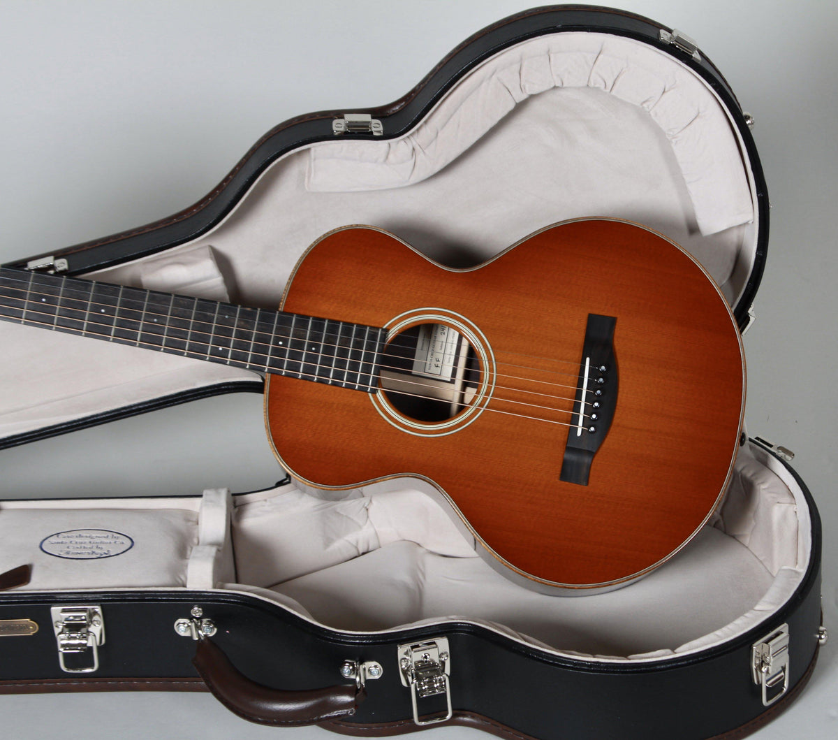 Santa Cruz Firefly Custom Redwood - Santa Cruz Guitar Company - Heartbreaker Guitars