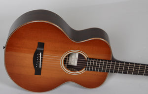 Santa Cruz Firefly Custom Redwood - Santa Cruz Guitar Company - Heartbreaker Guitars