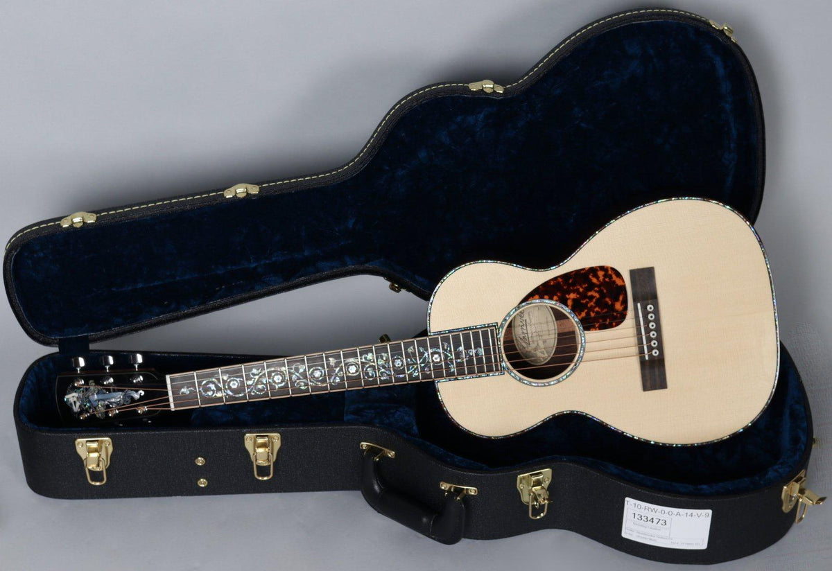 Larrivee T10  Moon Spruce and Indian Rosewood - Larrivee Guitars - Heartbreaker Guitars