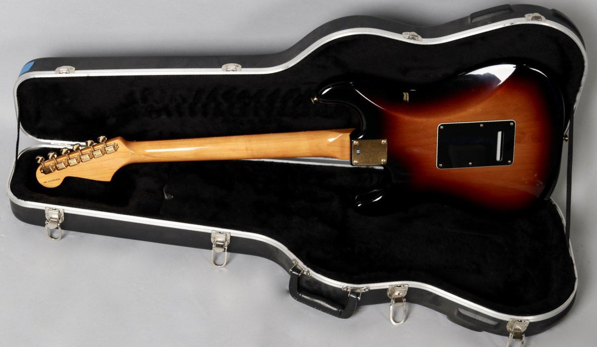 Fender Stevie Ray Vaughan 2005 Great Condition - Heartbreaker Guitars - Heartbreaker Guitars