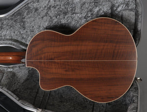 Lowden S35c 12 Fret Cedar Walnut Pre owned - Lowden Guitars - Heartbreaker Guitars