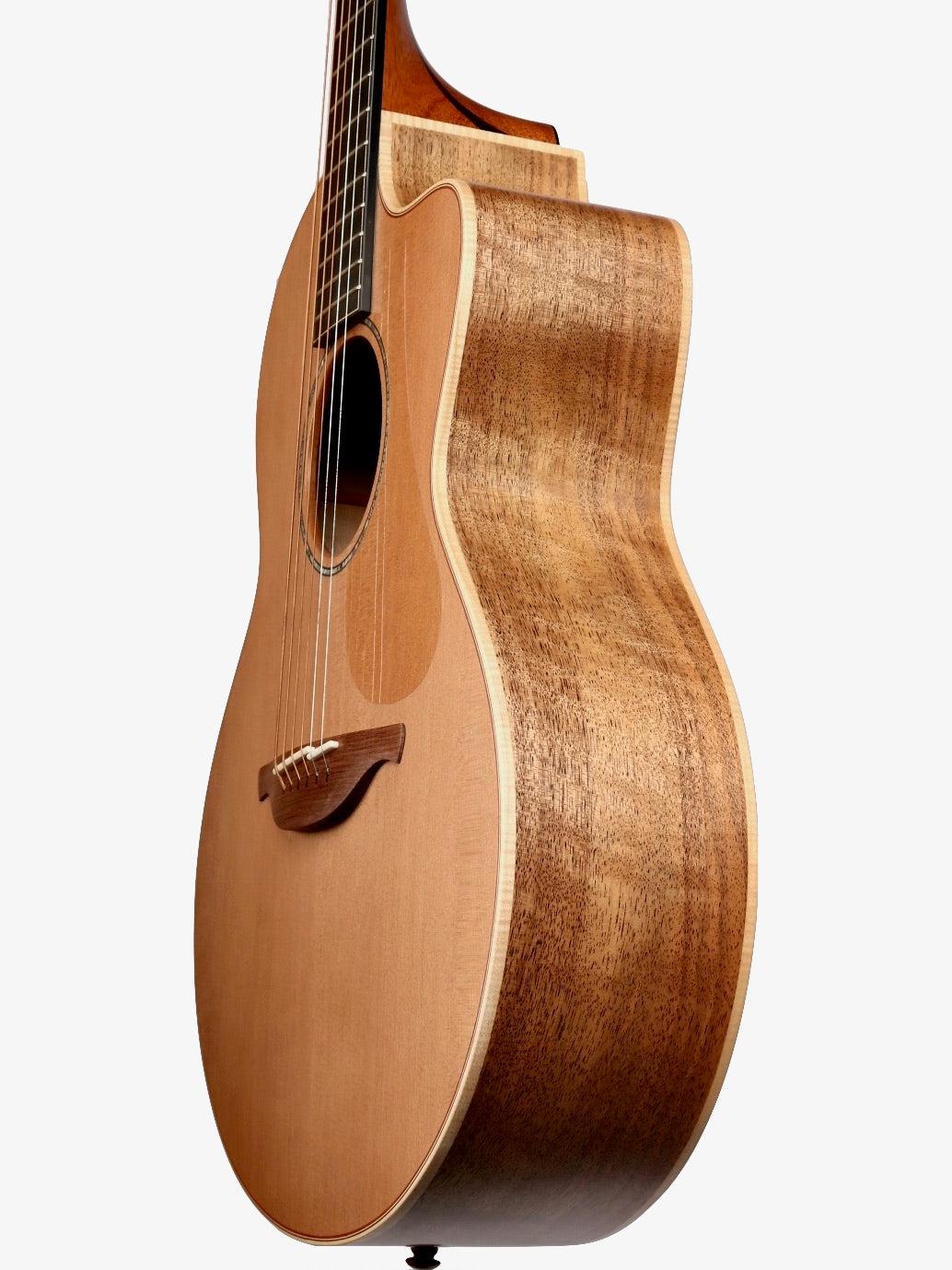 Lowden S35c Red Cedar / Walnut #25326 - Lowden Guitars - Heartbreaker Guitars