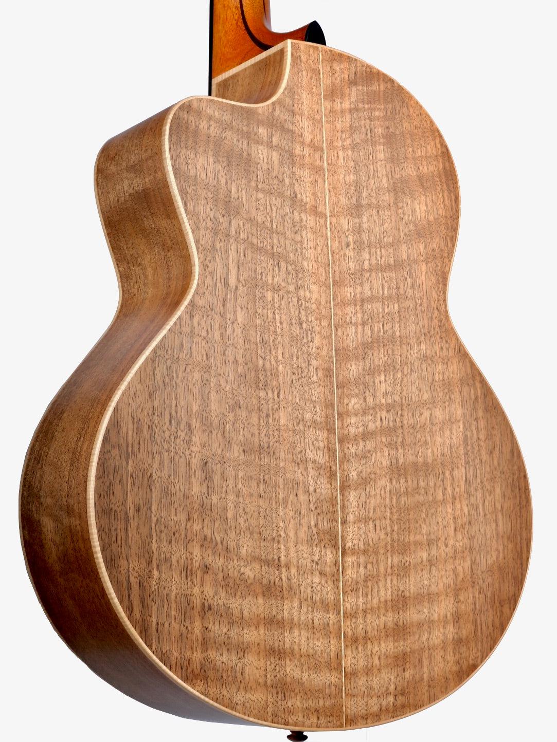 Lowden S35c Red Cedar / Walnut #25326 - Lowden Guitars - Heartbreaker Guitars